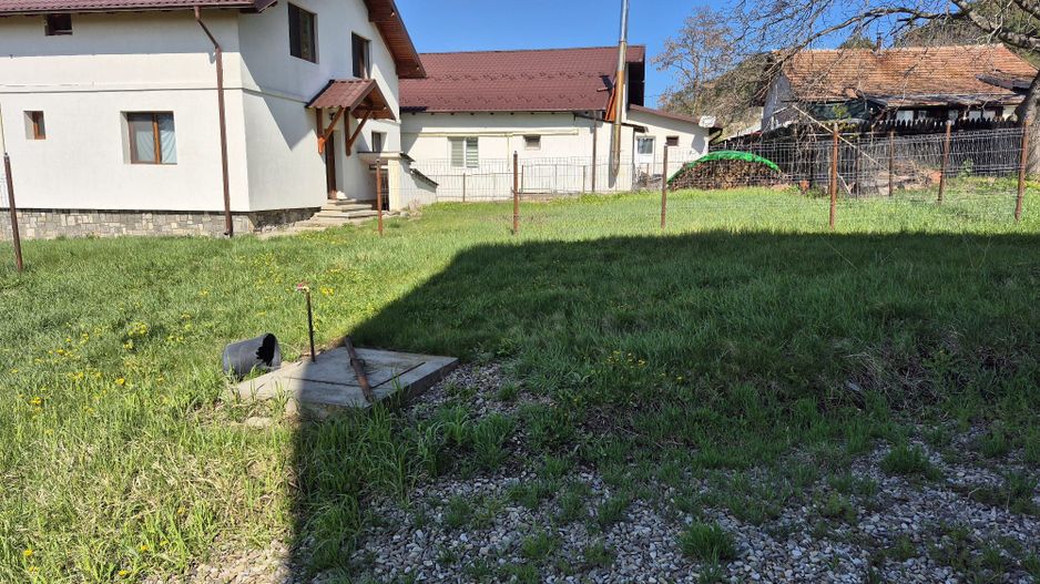 Vila Cornu-Prahova complet mobilata/utilata '' 350 mp + teren 500 mp'' - Poză 26