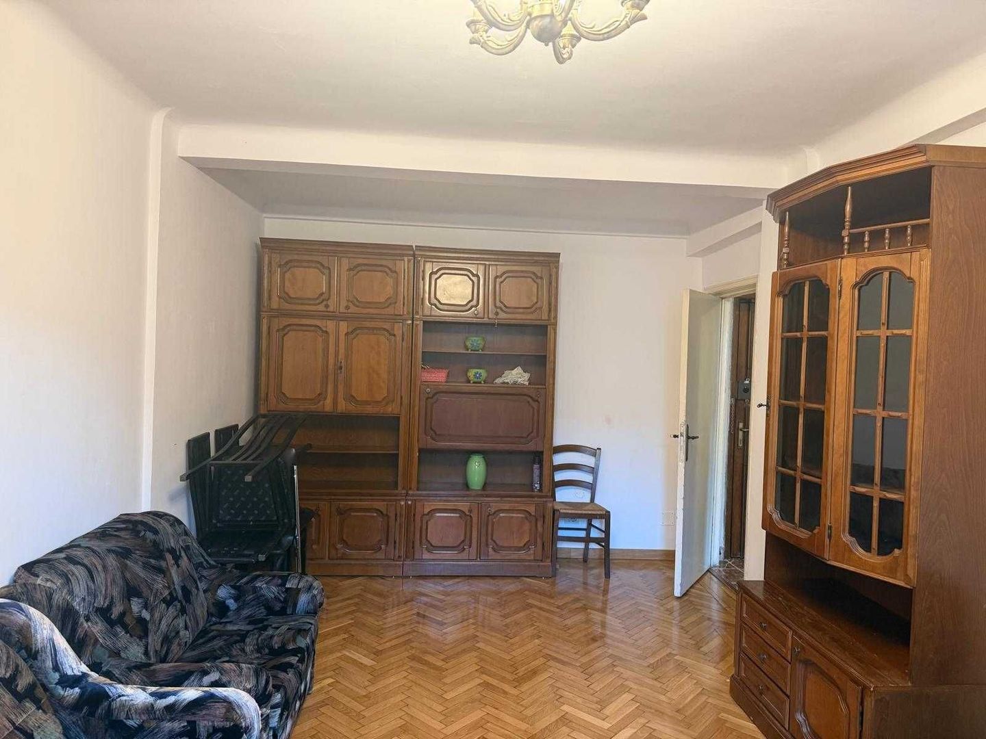 Propietar - ofer spre inchiriere garsoniera utilata mobilata 40 mp, et. 2/4, zona Cotroceni - Academia Militara, pe termen lung! - Poză 3