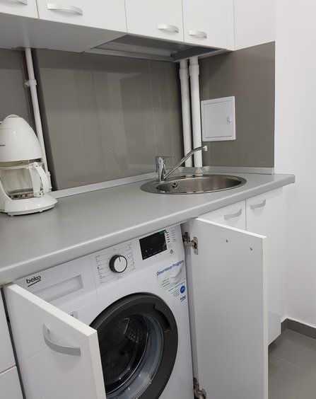 Închiriere 2 Camere Ultracentral, Vedere Dambovita, Renovat - Poză 8