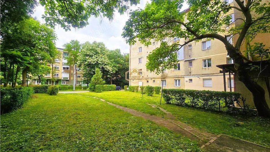 BRASADAS vinde ap 3 cam etajul 3/4 | Closca. - Poză 1