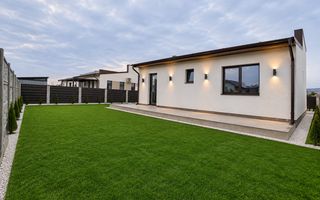 Casa individuala-100m de PENNY-beci-geamuri tripan - Poză 7