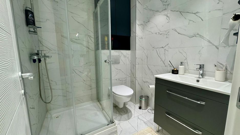 COSMOPOLIS - Apartament cu 3 camere si gradina, mobilat si utilat. - Poză 18