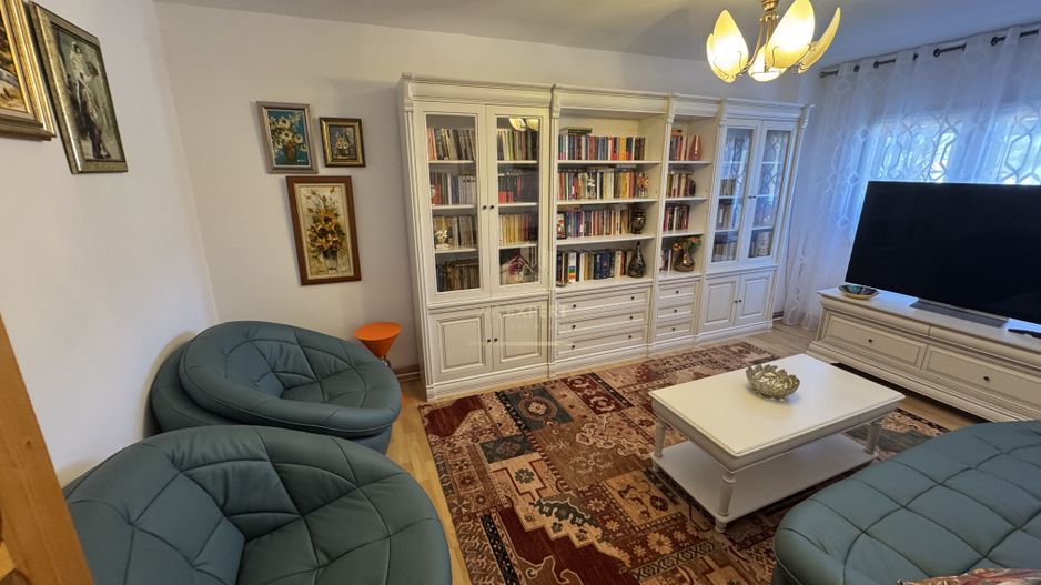 APARTAMENT 3 CAMERE CAMPULUNG, ETAJ 3, ULTRACENTRAL - Poză 1