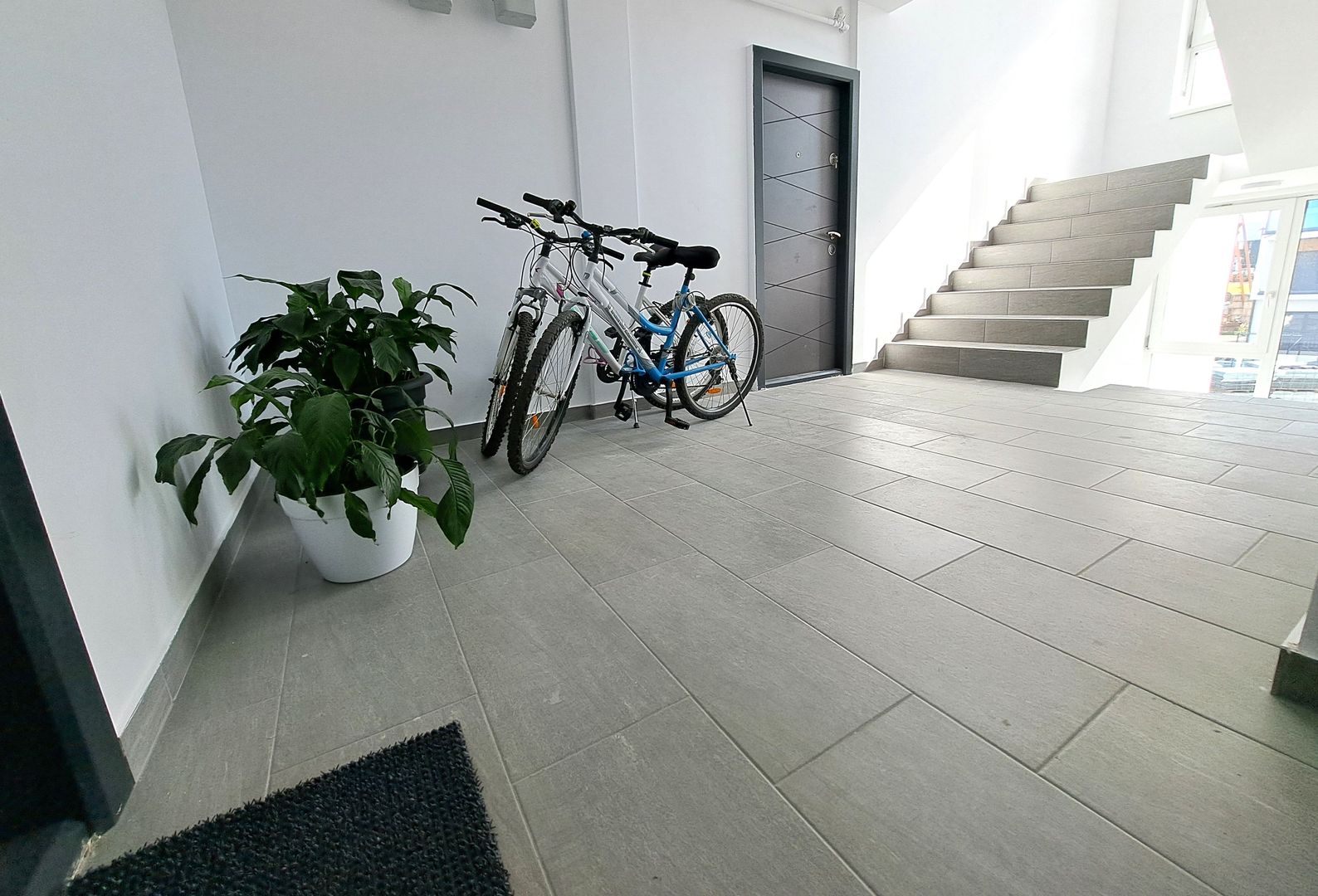 Apartament 3 camere Nou - Sibiu, Centrele Comerciale - Poză 2