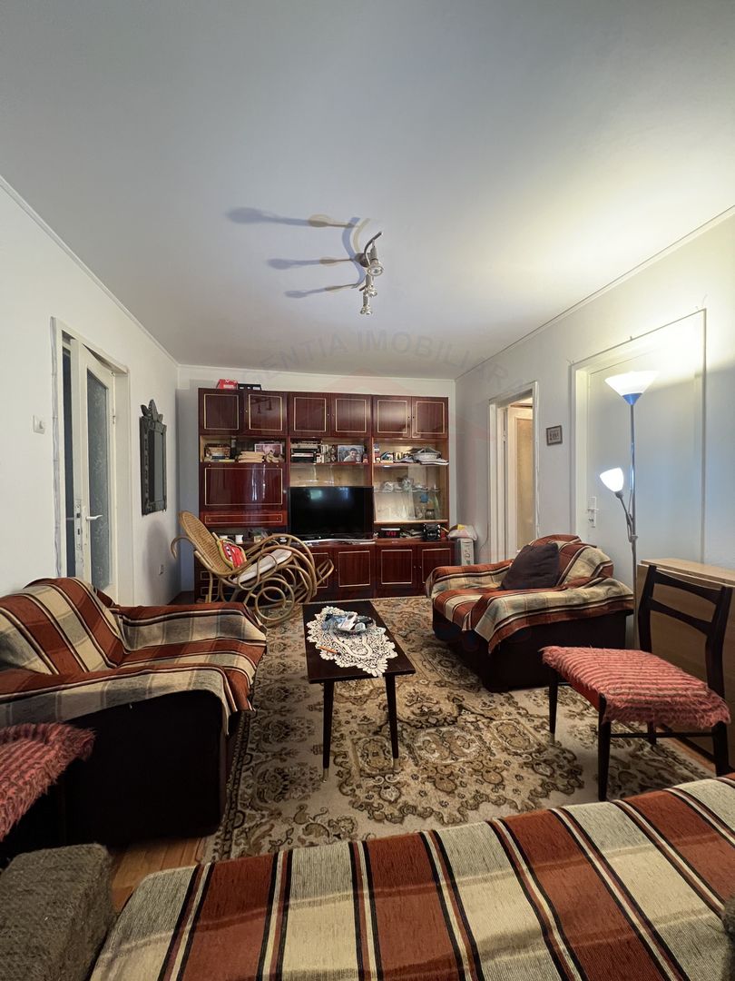 Apartament luminos cu 2 camere, etaj 3/4 – Țiglina 2 - Poză 8