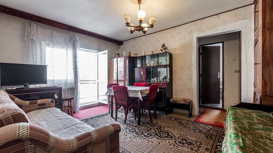 VÎNDUT! Apartament 2 camere Micalaca 700, str Vaslui. - Poză 4