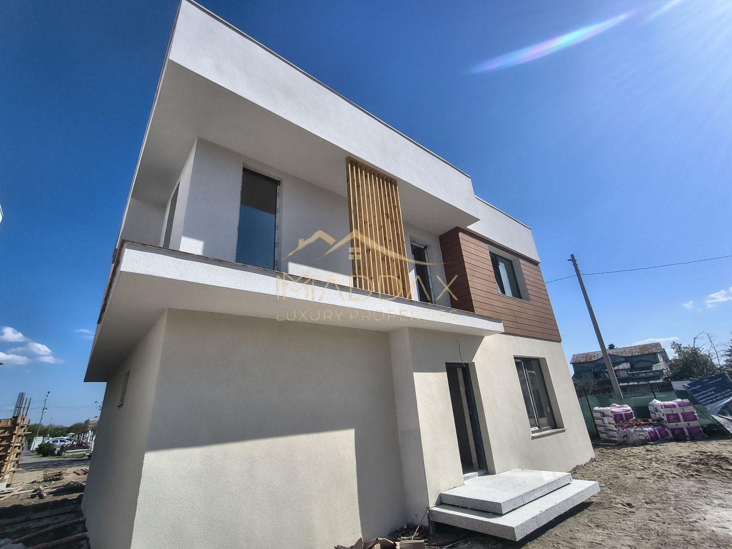 Vila moderna 5 camere // Chiajna // zona noua de case - Poză 1