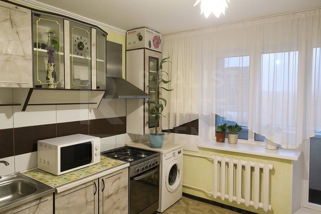 Vânzare, apartament, 3 camere, str. Luceafarul ,sat. Dobogea. - Poză 1