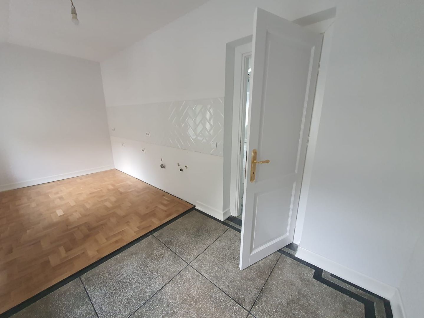 VILA SUPERBA UNIVERSIATE - Poză 12