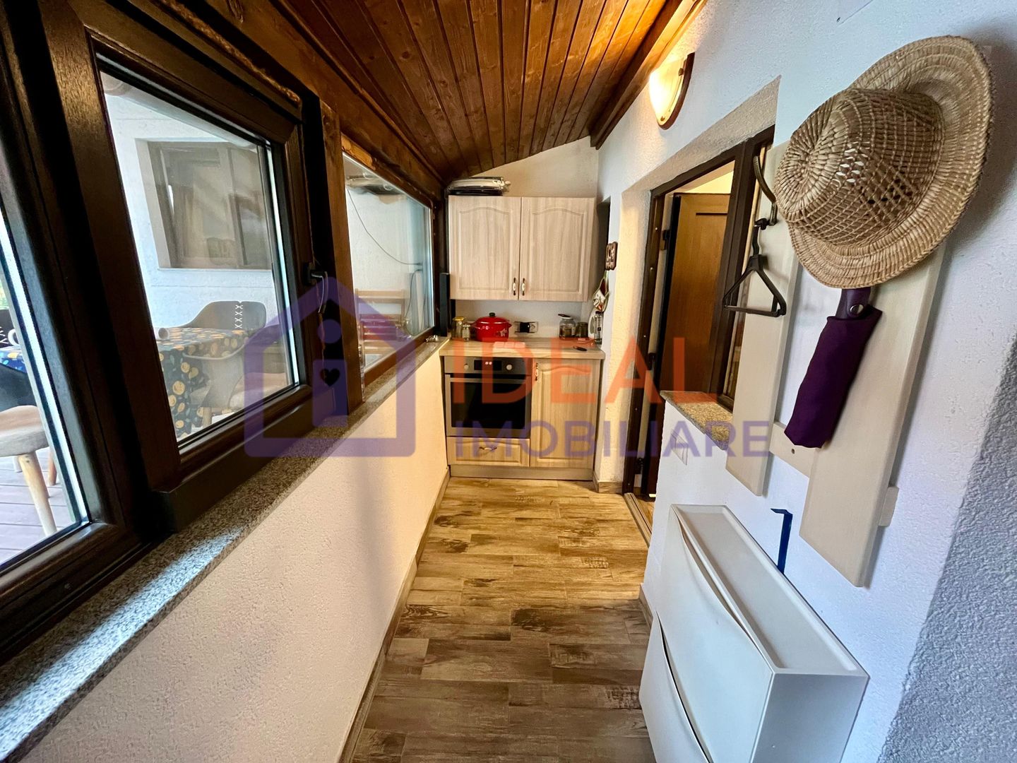 Casă individuală cu 5 camere și curte proprie - în Cisnădioara - Poză 13