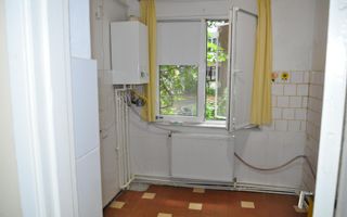 De vanzare apartament 2 camere, Centru - Poză 12