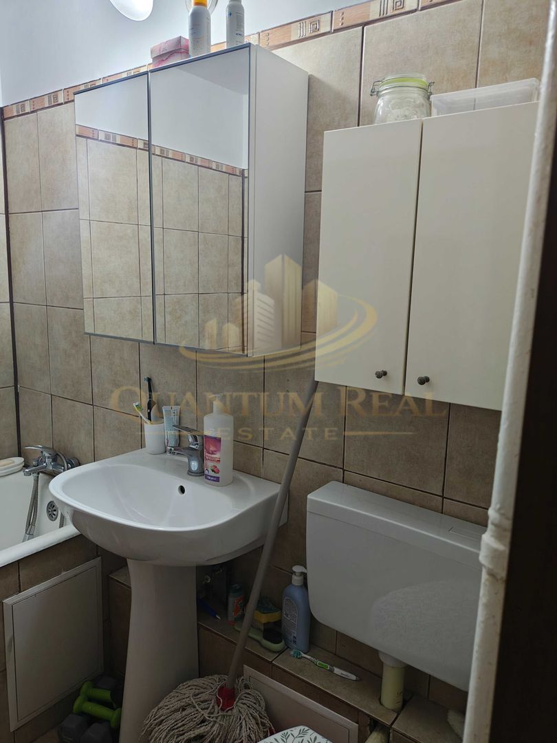 Vând apartament 2 camere  Renovat -Titan - Poză 4