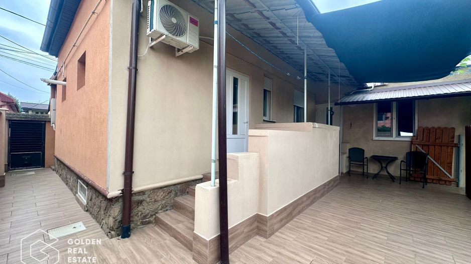 Casa centrala cu 3 camere, curte privata și gradina - Poză 18