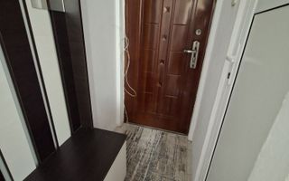 Garsoniera Etaj 1 cu Baie, Podu Ros! - Poză 2