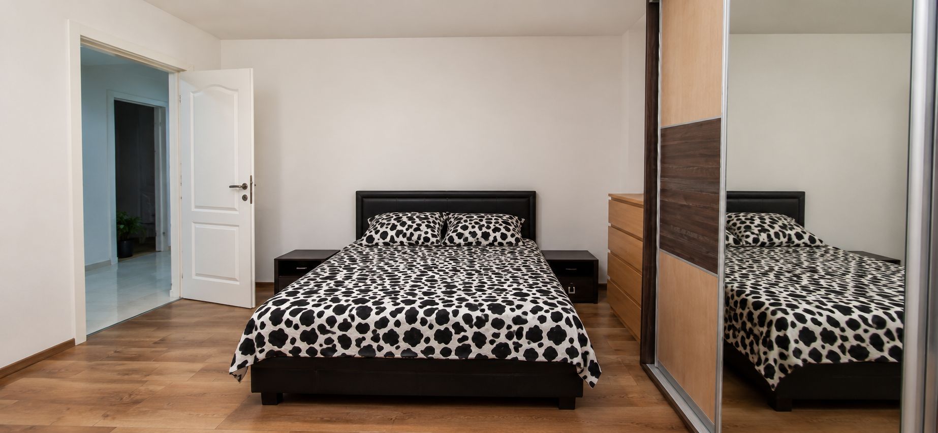 Casa individuala 87 mp utili/ 500 mp teren Barnova Bucium 135000 euro - Poză 3