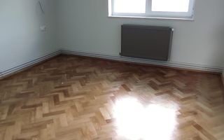 Apartament cu 3 camere  in zona centrala a Brasovului - Poză 7