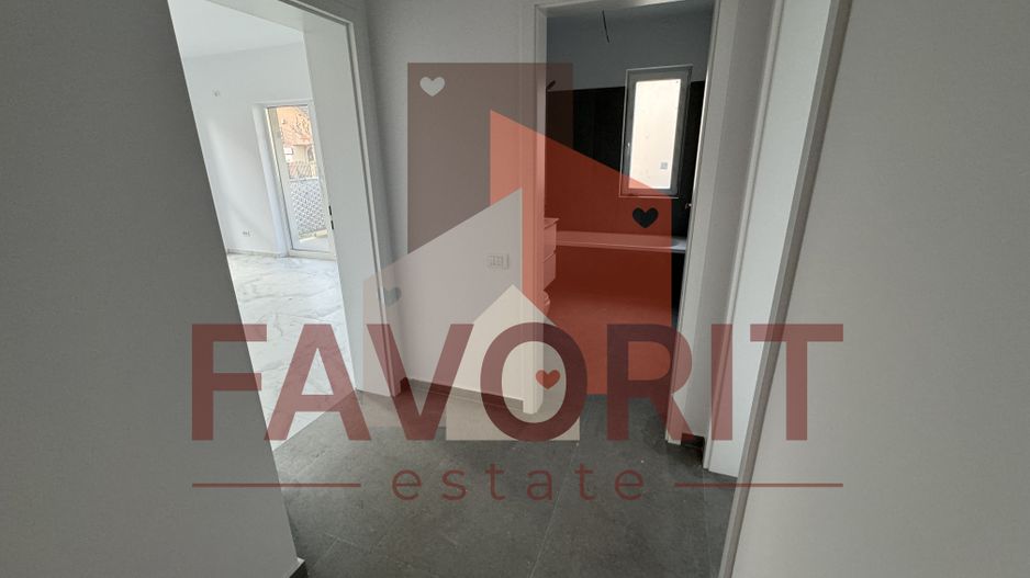 Decomandat. Gradina Proprie. 2 bai. Disponibil imediat. - Poză 9