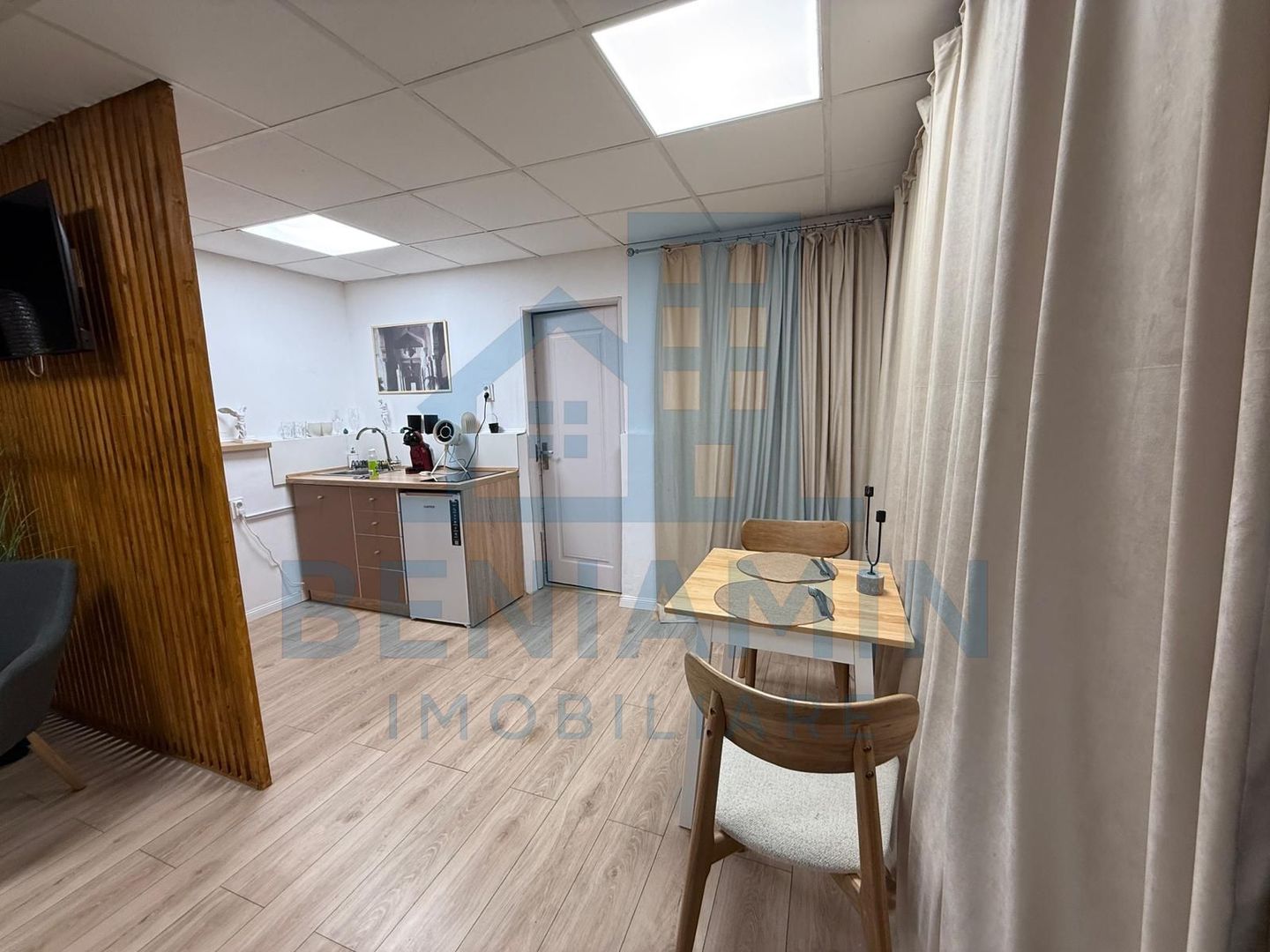 2 camere independente - ultracentral - pretabil si Booking -modern - Poză 4