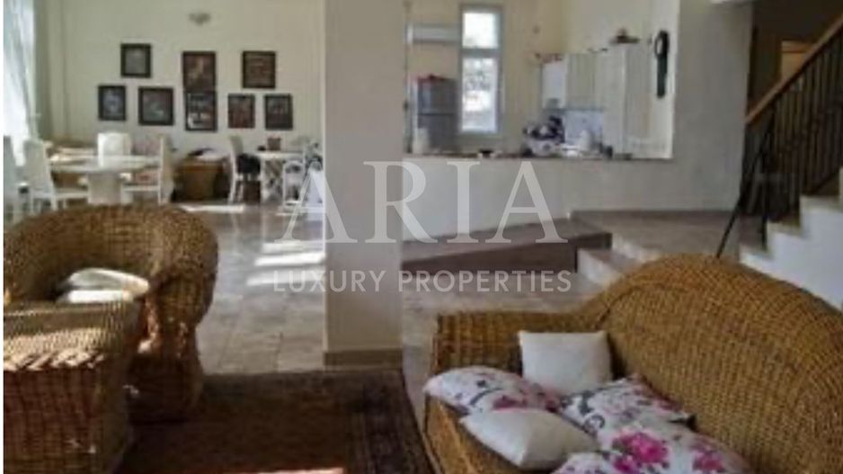 VILA SNAGOV | DESCHIDERE LA LAC - Poză 3