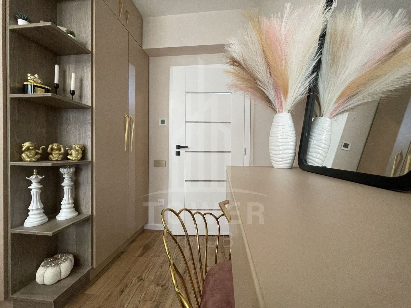 Apartament cu 3 camere de vânzare - Poză 4
