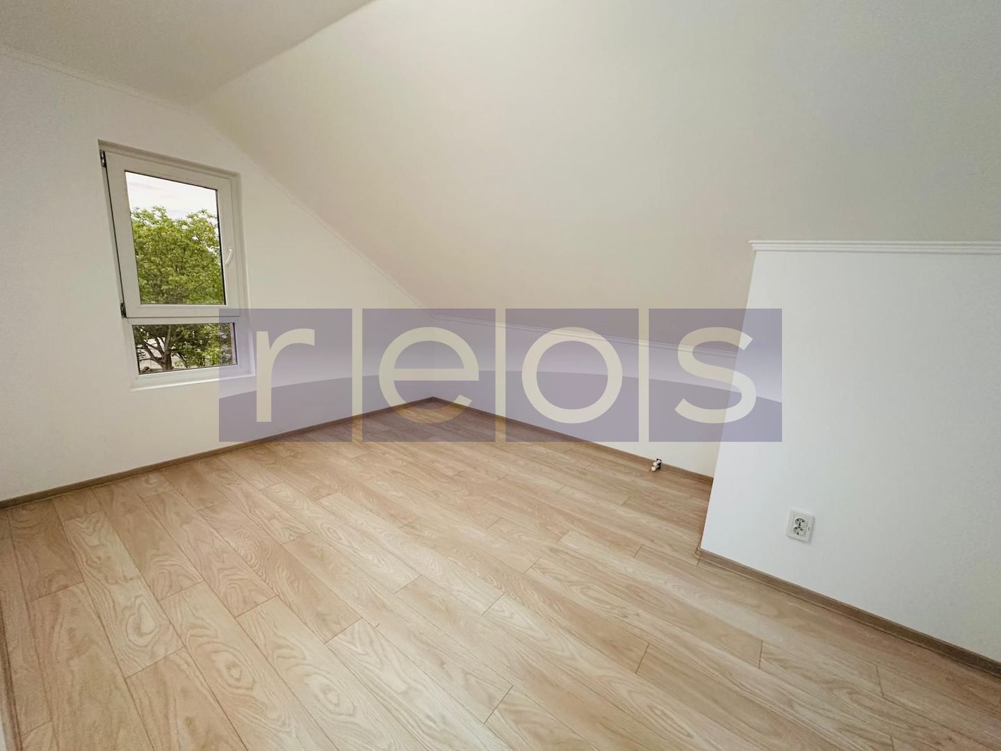 CASA DE VANZARE | 6 CAMERE | 1050 MP - Poză 18