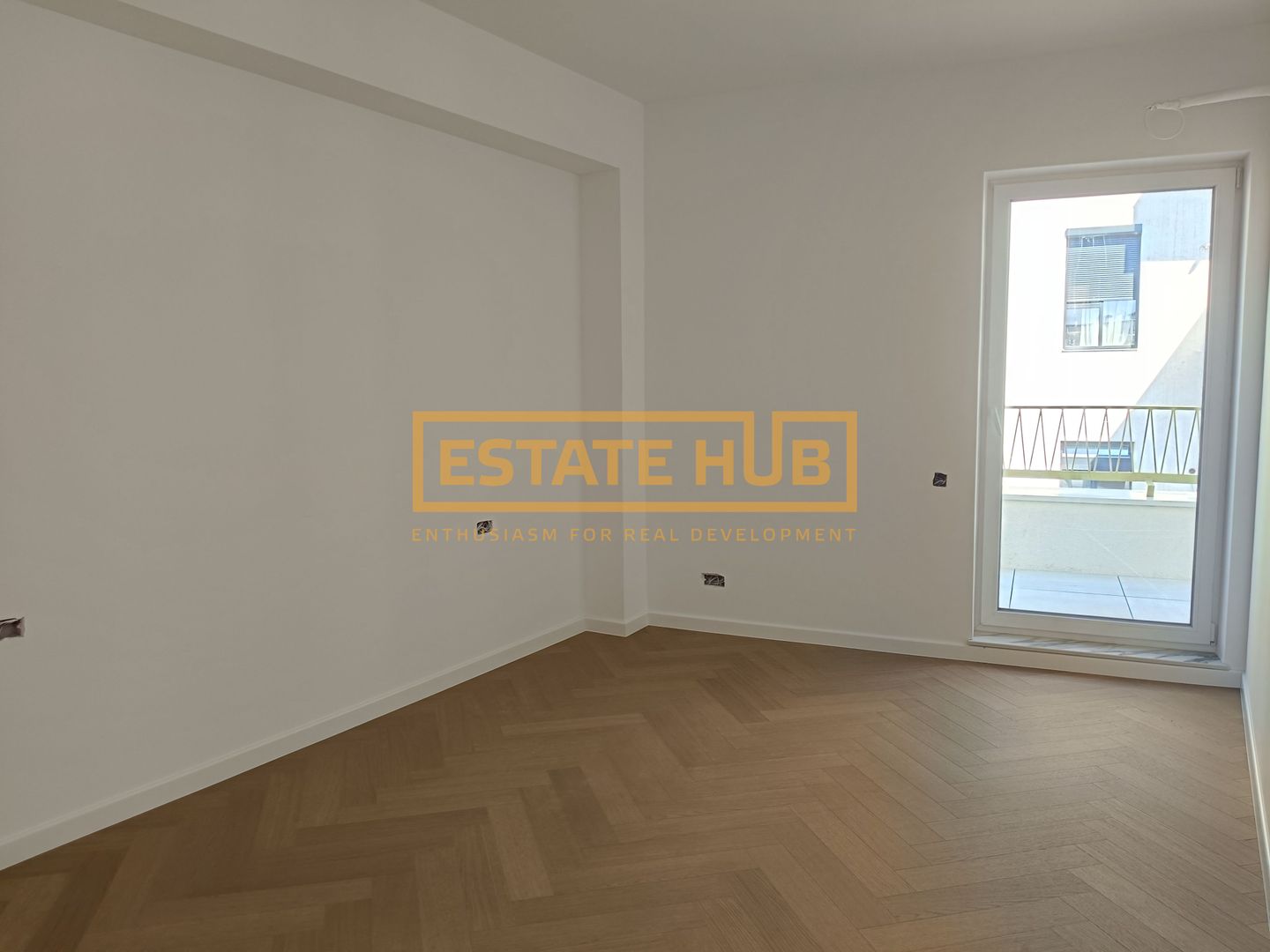 Apartament 4 camere FINISAT | zona Centrala | Parcare inclusa - Poză 5