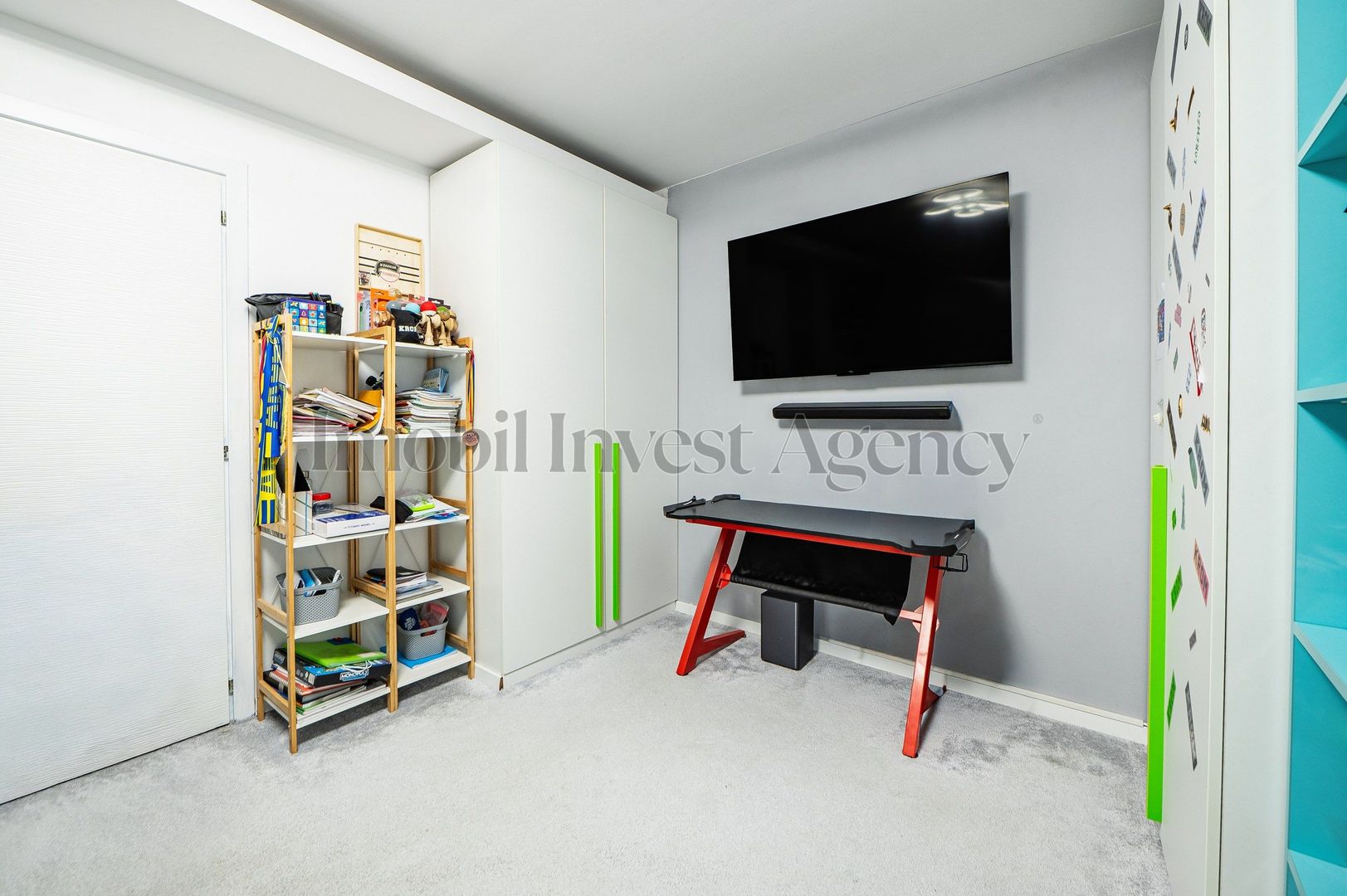 Duplex P+1+M cu grădină proprie, terasă și acces la piscină. - Poză 13