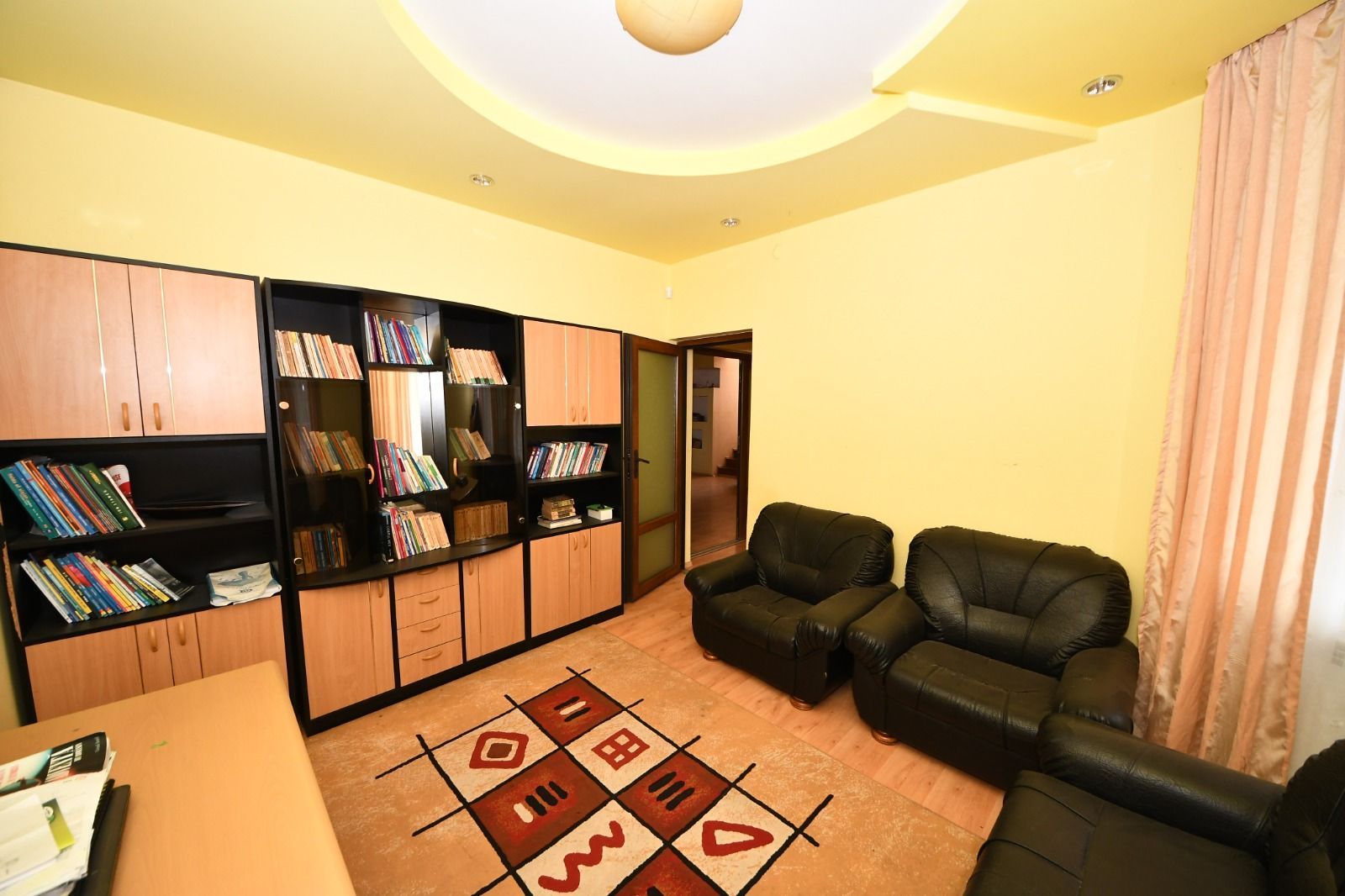 Vila spatioasa, constructie solida, zona micro 17 – Galati - Poză 14