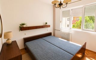 Etaj intermediar | 3 camere | 66 mp + balcon | Zona Spitalul Județean - Poză 11