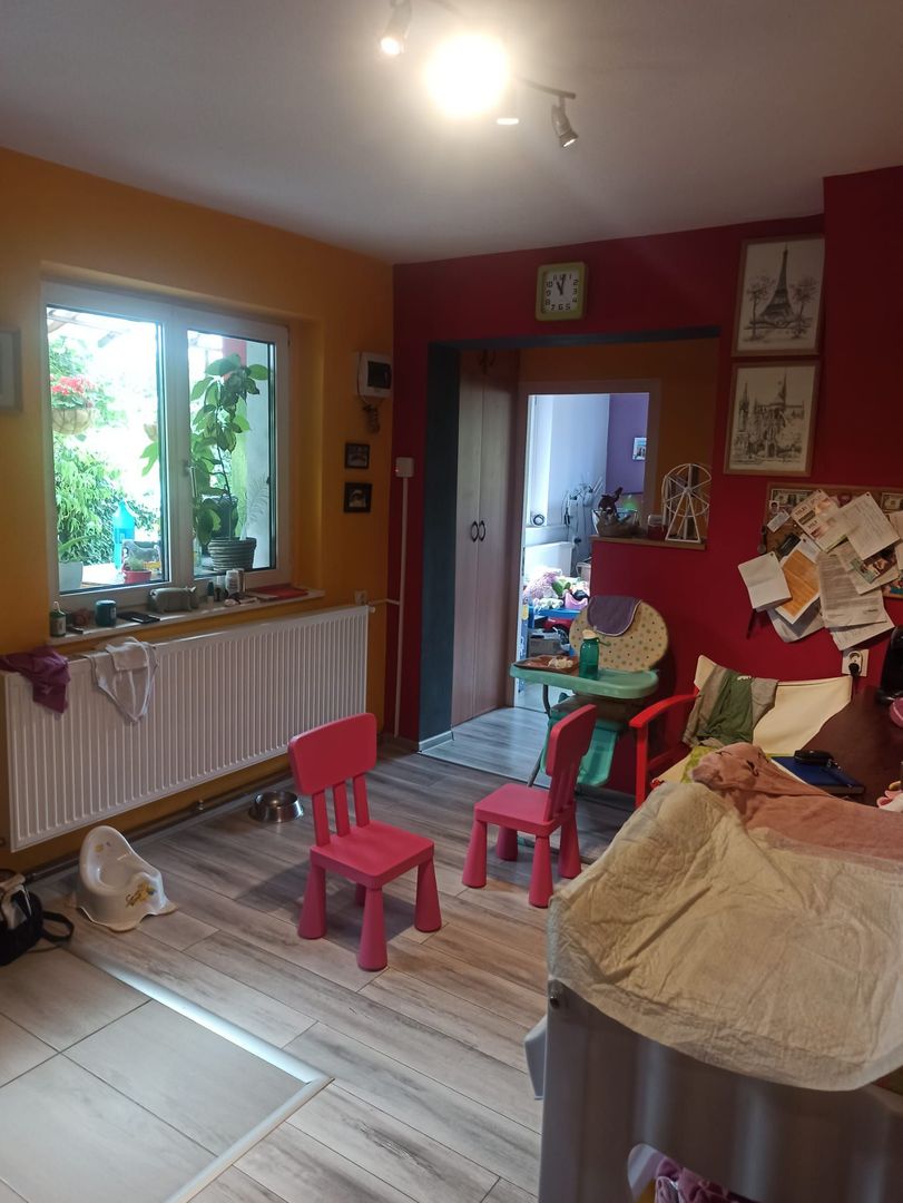 CASA CU 5 CAMERE ZONA DAMBU - Poză 7