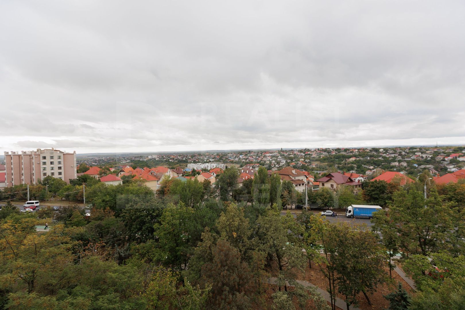 Vânzare, apartament, 3 camere, strada Miorița ,Centru. - Poză 2