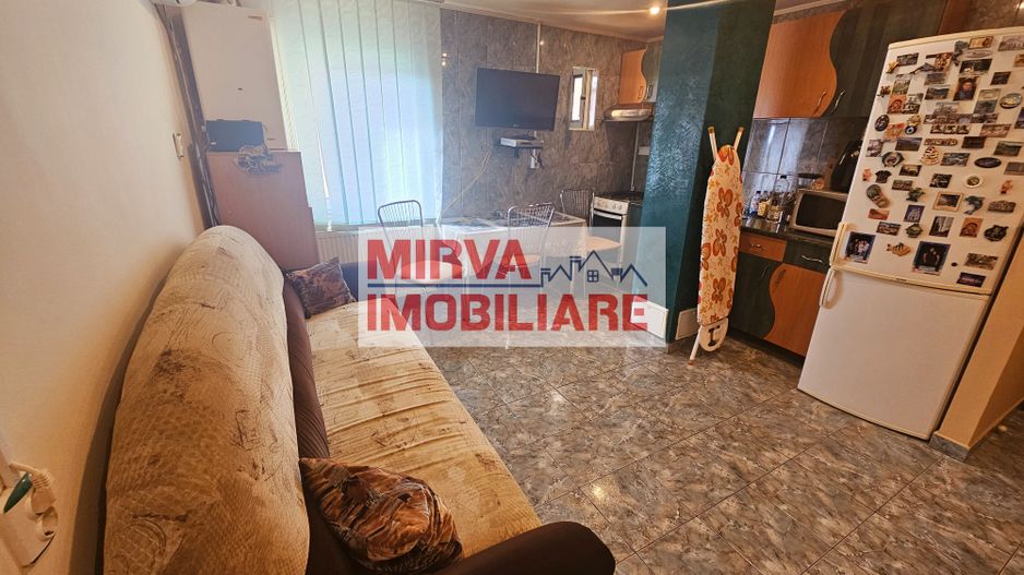 Vanzare apartament 2 camere, mobilat si utilat, in Plopeni - Poză 15