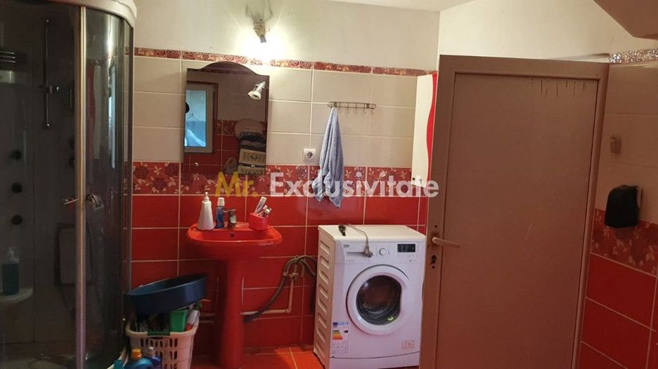 Casa / Pensiune de vânzare – Balta, Gorj sau schimb cu apartament . - Poză 13