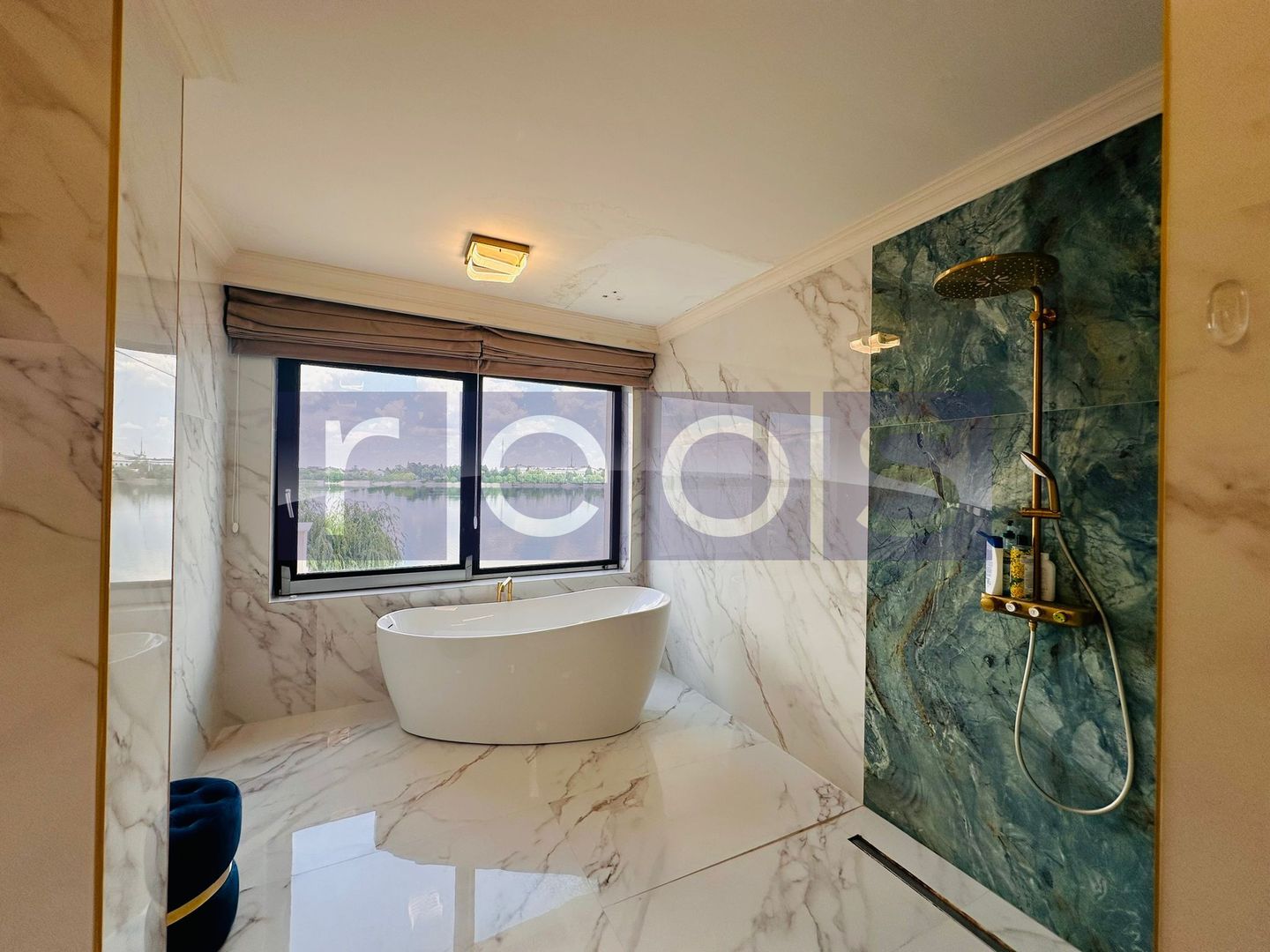 VILA DE LUX | BUFTEA LAC | 8 CAMERE - Poză 33