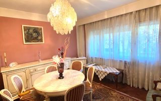 Apartament ultracentral 4 camere cu loc de parcare privat - Poză 2