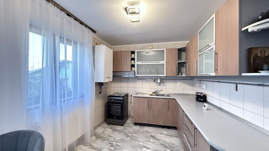 Casa S+P+1+M | 197 mp utili | Curte libera | COMISION 0 - Poză 6