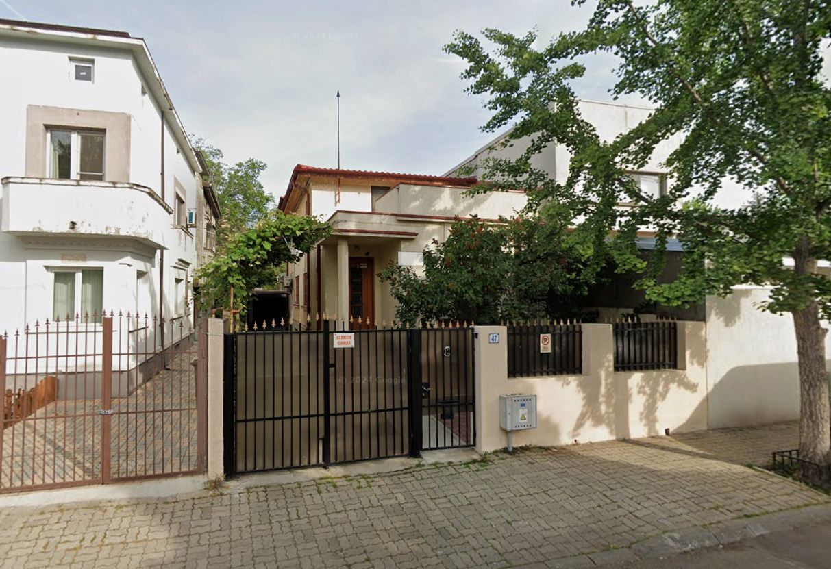 Casa de vanzare, 138 mpu, 244 teren, curte, garaj, Cartierul Domenii - Poză 35
