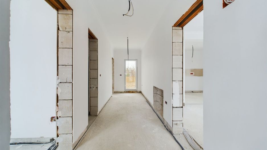 Casă individuală în Pădureni - Poză 20