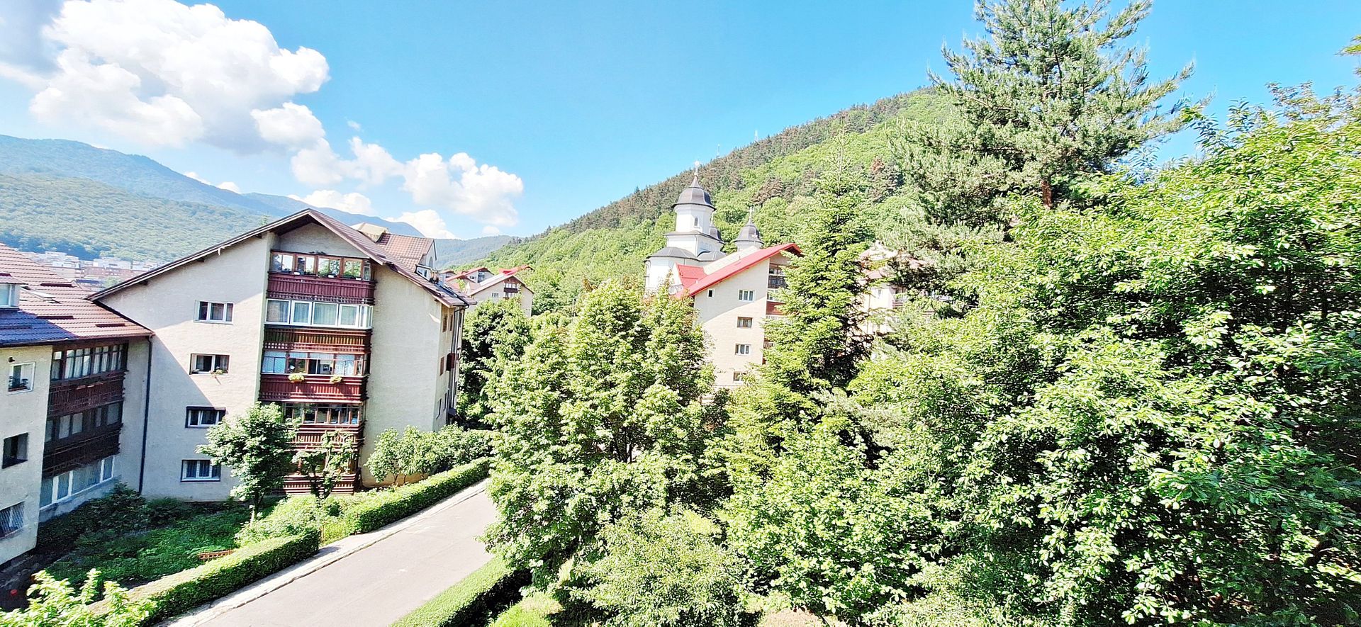 Racadau, apartament decomandat, renovat,  57mp utili, etaj 1, pret 119500 euro - Poză 1