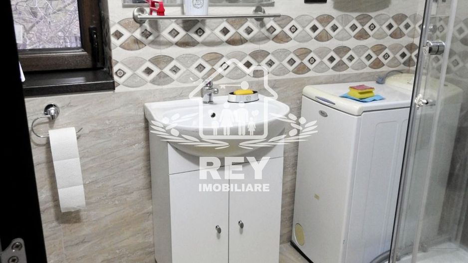 Casa de vacanta / Pensiune de vânzare la 12km de Sibiu - Poză 7