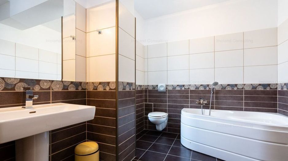 Parter in vila 4 camere || lux cu gradina proprie || OMV Petrom City - Poză 14