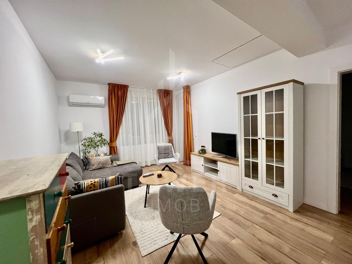 TOWER IMOB – APARTAMENT NOU DE ÎNCHIRIAT ÎN ȘELIMBĂR - Poză 1