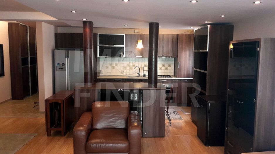 Inchiriere apartament 3 camere, Buna Ziua, 100 mp, Garaj - Poză 1