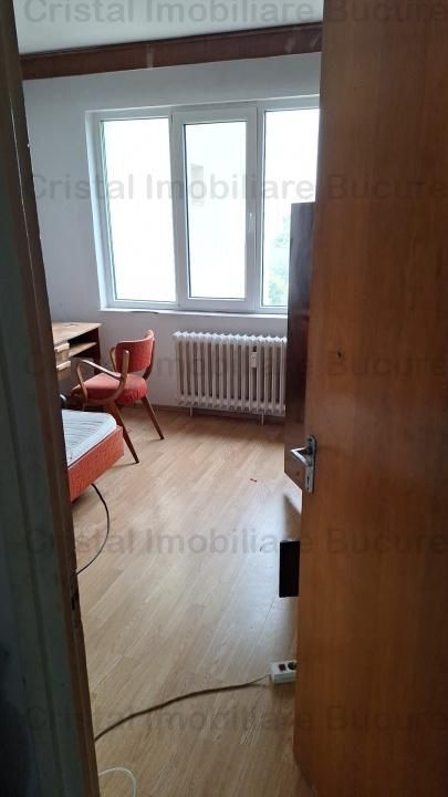 Vanzare Apartament 3 camere, Aparatorii Patriei. - Poză 7