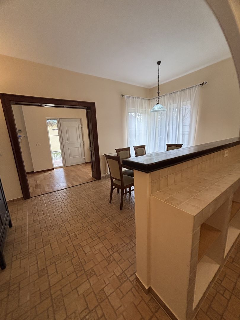 Vilă primitoare zona Modern - Poză 20