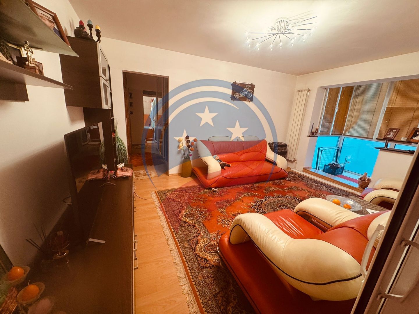 Apartament 4 camere semidecomandat - Poză 2