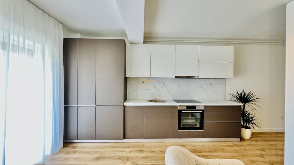 Garsoniera spatioasa LA CHEIE- Incalzire in pard, jaluzele electrice - Poză 8