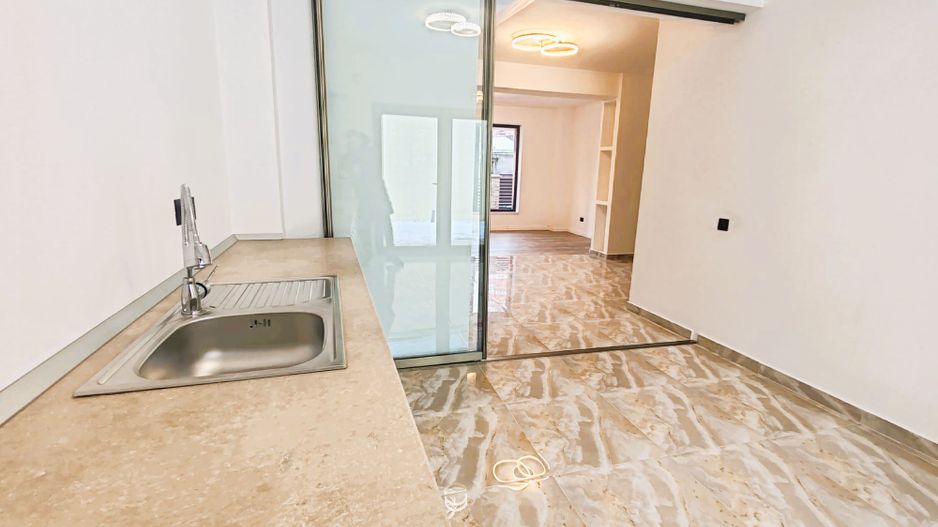 Vanzare Vila 13 Septembrie finisaje de lux - Poză 8