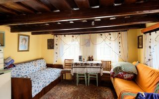 Casa de vanzare in Armeni - Poză 1