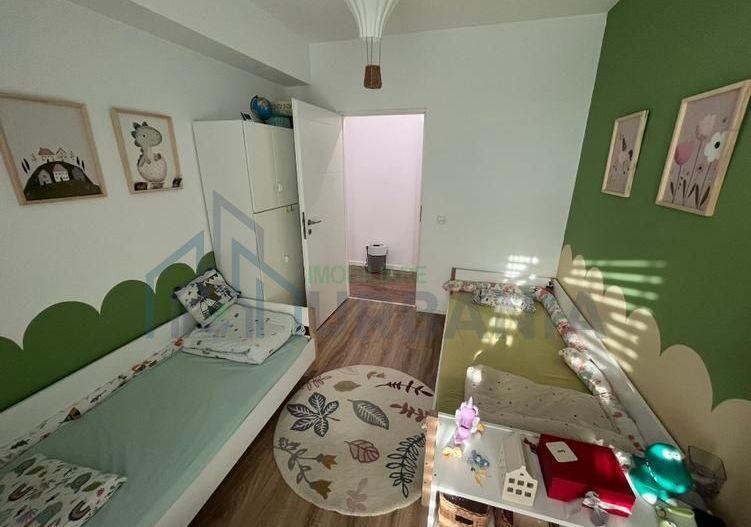 Vând apartament cu 4 camere 85 mp Pacurari - Poză 7